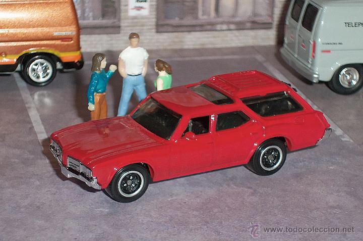 matchbox oldsmobile vista cruiser 1971