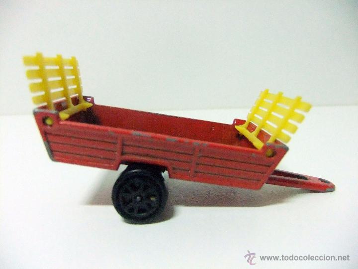Coches a escala: REMOLQUE TRACTOR AGR&Iacute;COLA REMORQUE FOURRAGERE - MAJORETTE - JUGUETE MINIATURA AUTOM&Oacute;VIL
