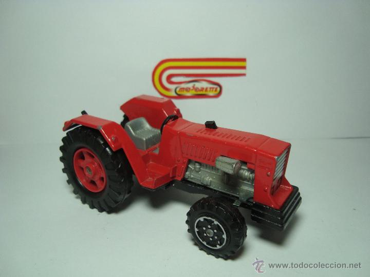 Coches a escala: TRACTOR TIPO EBRO DE MAJORETTE MAXI SERIE 3000 - Foto 3