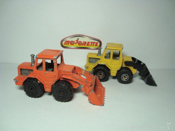 Coches a escala: LOTE DE 2 PALA CARGADORA TRACTOR DE MAJORETTE 1,64 - Foto 1