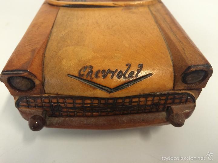 Coches a escala: Chevrolet descapotable en madera - Foto 3