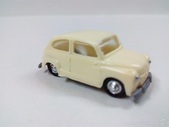Coches a escala: COCHE EKO . SEAT 600 - Foto 3