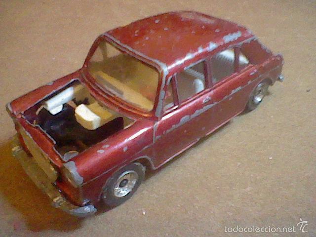 Coches a escala: morris 1100  guisval fabricado espa&ntilde;a 6,7 cms largo