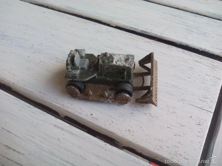 Coches a escala: Majorette. Hanomag. N&ordm; 255. vehiculo militar, excavadora. Made in France 1/70