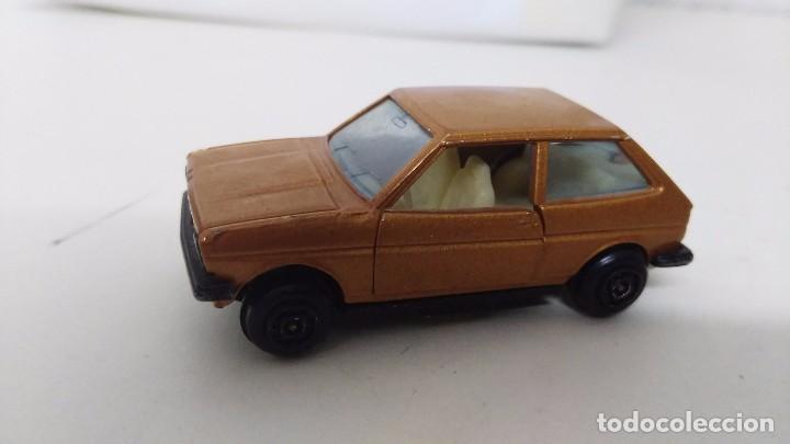 Coches a escala: coche ford fiesta  de guisval