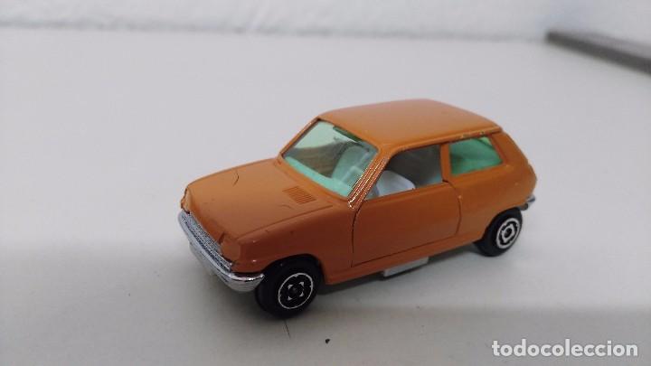 Coches a escala: renault 5 de guisval