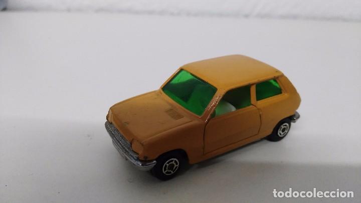 Coches a escala: antiguo coche renault 5 de guisval