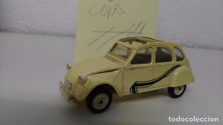 Coches a escala: coche antiguo citroen 2cv  solido