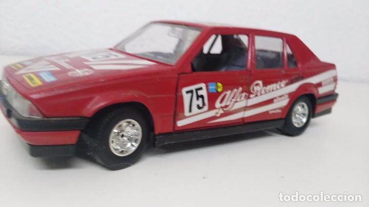 Coches a escala: coche antiguo alfa romeo de burago