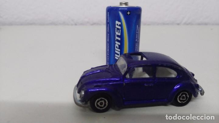 Coches a escala: antiguo coche escarabajo de majorette