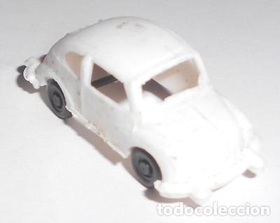 Coches a escala: BARATIJA DE KIOSKO, SEAT 600 DE PL&Aacute;STICO