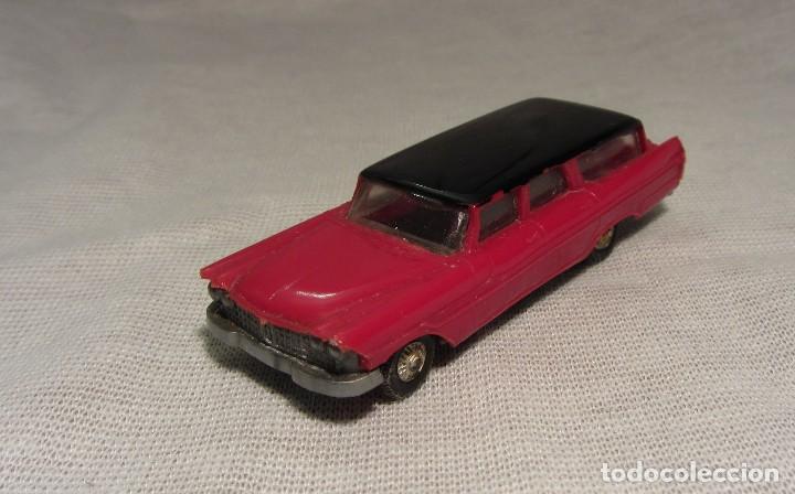 Coches a escala: EKO PLYMOUTH SUBURBAN - Foto 5