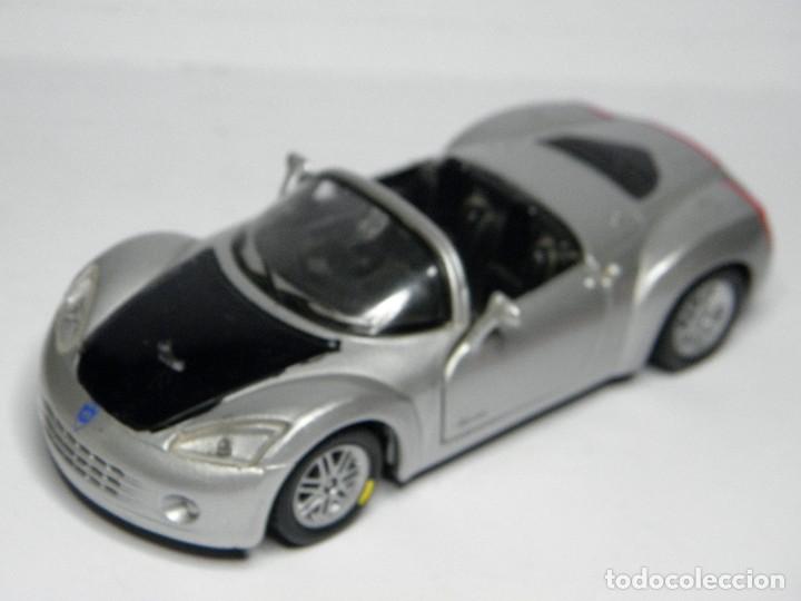 Coches a escala: PLYMOUTH PRONTO SPYDER DE MAISTO 1/36