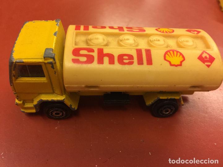 Coches a escala: CAMION CISTERNA FORD - CON CUBA SHELL, MAJORETTE ESC. 1:100, METALICO Y TAPA DE LA CUBA PLASTICO