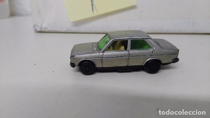 Coches a escala: antiguo coche de guisval seat 131