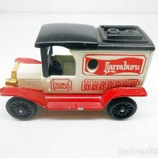 Coches a escala: 370 TOMICA JAPON COCHE TYPE T FORD COMMERCIAL VAN FRENCH BAKERY LARRABURU CAR 11