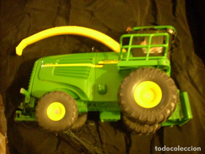Coches a escala: Cosechadora John Deere, Siku - Foto 2