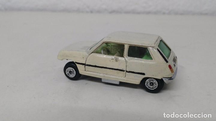 Coches a escala: renault 5 guisval
