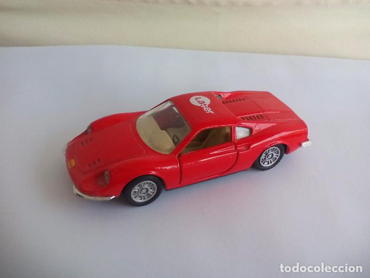 Coches a escala: Maisto. Ferrari Dino 246GT.Laser . Shell. Scale 1/36. Coche.DIE-CAST MODEL
