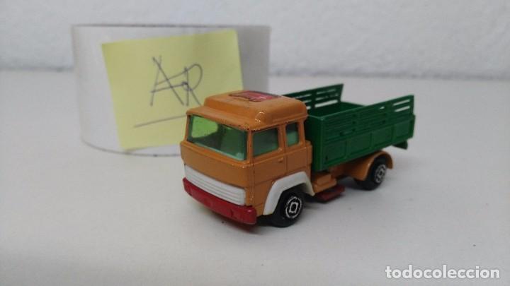 Coches a escala: camion guisval maguirus