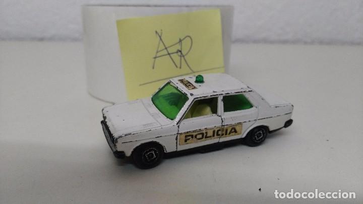 Coches a escala: coche de guisval seat 131