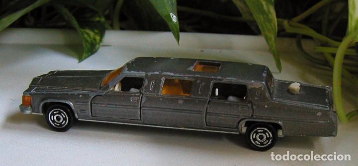 Coches a escala: LIMOUSINE COLOR GRIS DE MAJORETTE MADE IN FRANCE N&ordm; 339 ESCALA 1/58 CADILLAC FLETWOOD