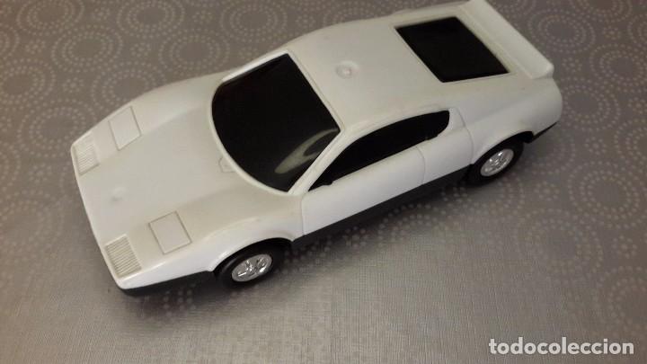 Coches a escala: PAYA. FERRARI DE PL&Aacute;STICO. - Foto 1