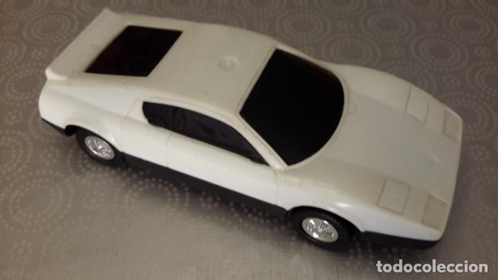 Coches a escala: PAYA. FERRARI DE PL&Aacute;STICO. - Foto 2