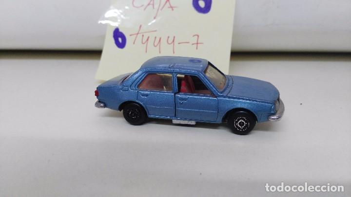 Coches a escala: antiguo coche de guisval renault 18