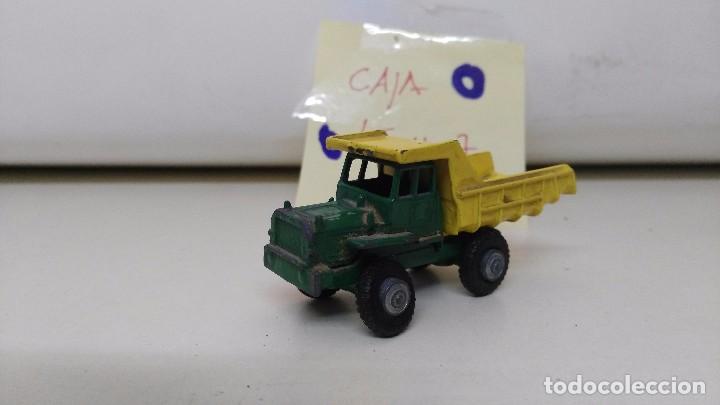 Coches a escala: antiguo camion  de guisval