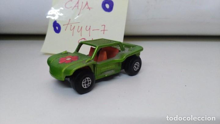 Coches a escala: antiguo coche buggy de guisval
