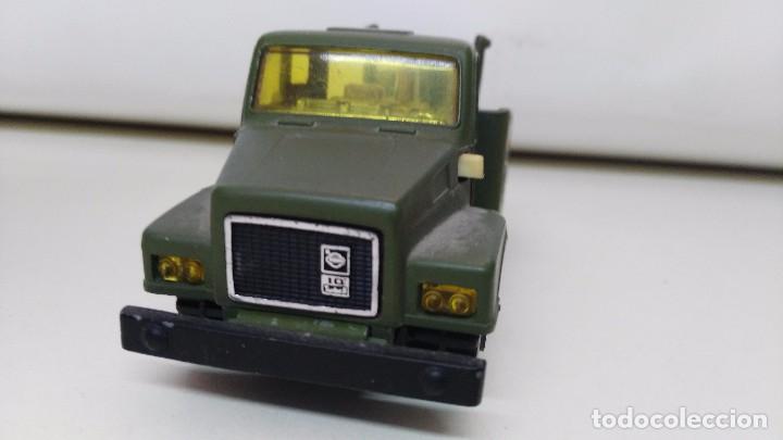 Coches a escala: antiguo camion militar volvo de guisval