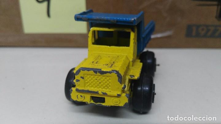 Coches a escala: coche antiguo camion guisval