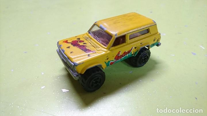 Coches a escala: MAJORETTE, ESCALA 1:64