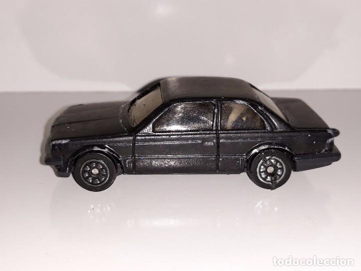 Coches a escala: GUISVAL : ANTIGUO PEUGEOT 505 ESCALA 1/64 COLOR NEGRO A&Ntilde;OS 70 / 80