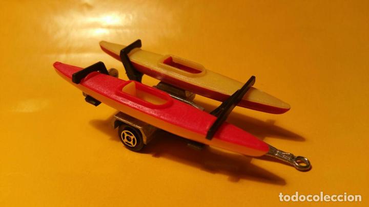 Coches a escala: MAJORETE CARRO CON 2 CANOAS - Foto 2