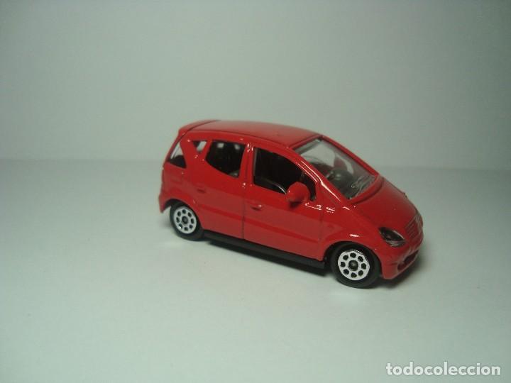 Coches a escala: MERCEDES CLASE A 110 DE MAJORETTE 1,64