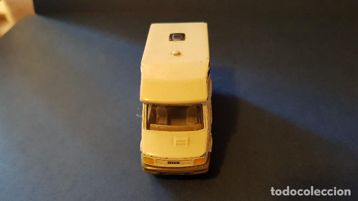 Coches a escala: SIKU AUTOCARAVANA - Foto 2