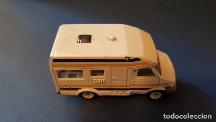 Coches a escala: SIKU AUTOCARAVANA - Foto 5
