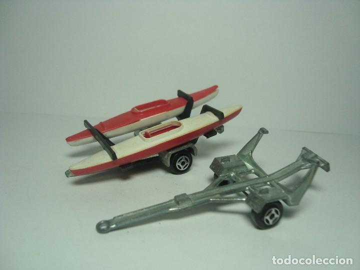 Coches a escala: LOTE DE 2 REMOLQUE DE MAJORETTE 1,64
