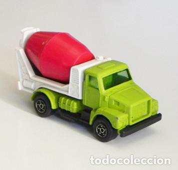 Coches a escala: CAMI&Oacute;N HORMIGONERA VOLVO - GUISVAL JUGUETE - DE METAL Y PL&Aacute;STICO - VINTAGE RETRO - VEH&Iacute;CULO A ESCALA
