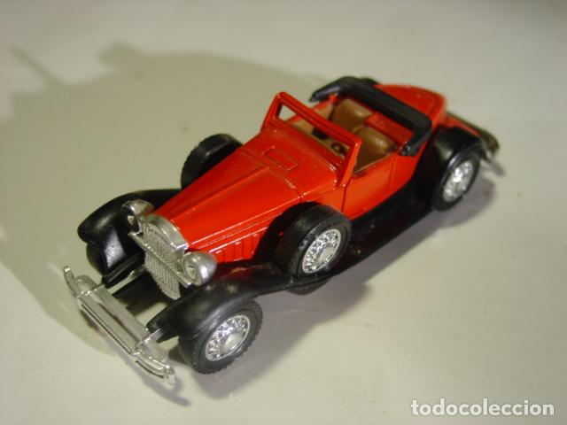 Coches a escala: Packard Rojo Descapotable. 1930 de Guisval.Made in Spain.
