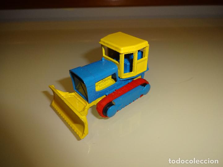 Coches a escala: Guisval. Tractor oruga - Foto 2