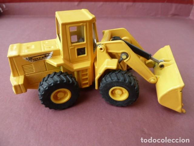 Coches a escala: Pala Guisval. Obras. - Foto 3