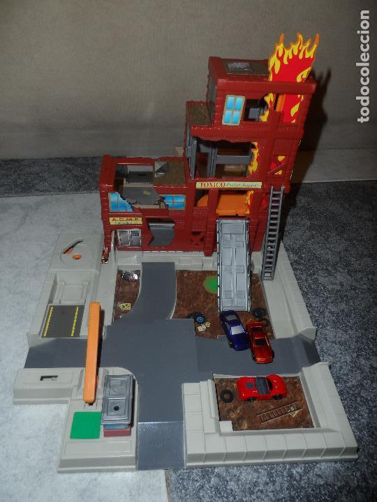Coches a escala: MICRO MACHINES DOUBLE ACTION FIRE STATION 1990 GALOOB - Foto 2