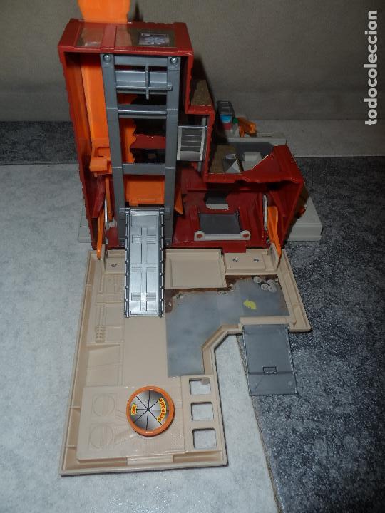 Coches a escala: MICRO MACHINES DOUBLE ACTION FIRE STATION 1990 GALOOB - Foto 3