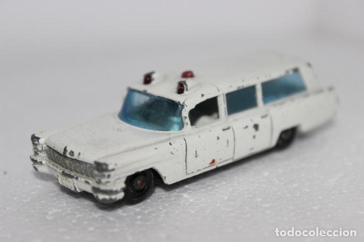 matchbox series 54 s&s cadillac ambulance