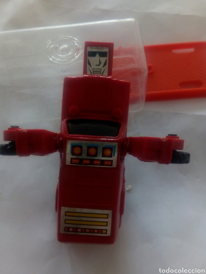 Coches a escala: Coche transformers sin marca a&ntilde;os 80,sin uso - Foto 2