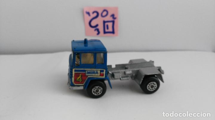 Coches a escala: antiguo  camion mira  pegaso