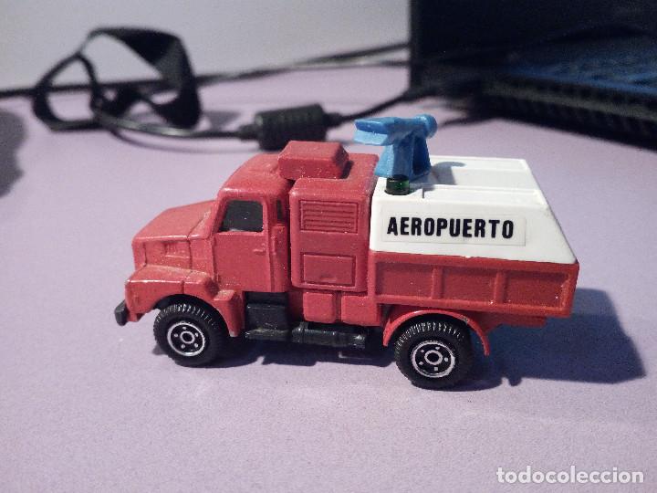 Coches a escala: VOLVO N10 AEROPUERTO - COCHE A ESCALA - GUISVAL - A&Ntilde;OS 80